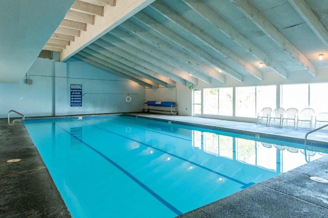 Oceanview Escape At Birch Bay With Indoor Pool & Hot Tub Apartment Blaine Bagian luar foto