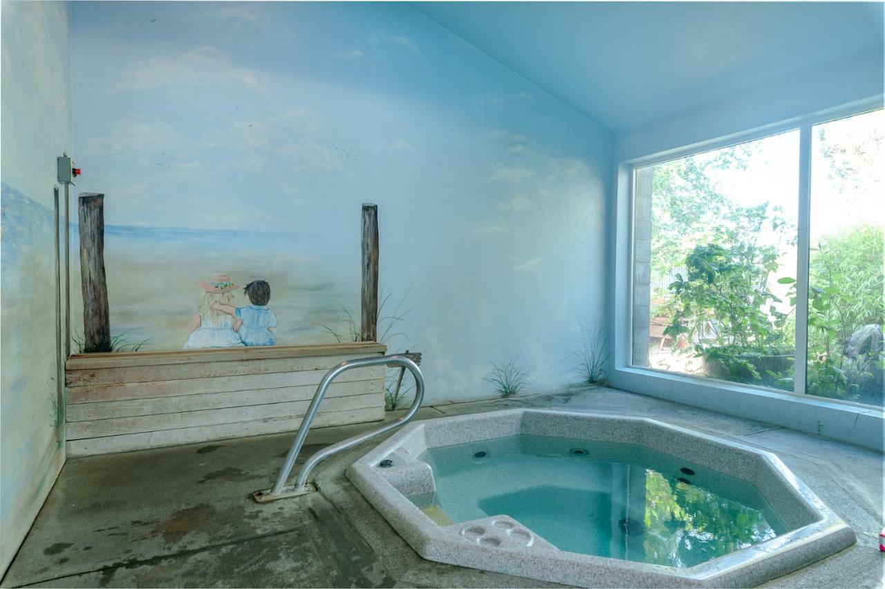 Oceanview Escape At Birch Bay With Indoor Pool & Hot Tub Apartment Blaine Bagian luar foto